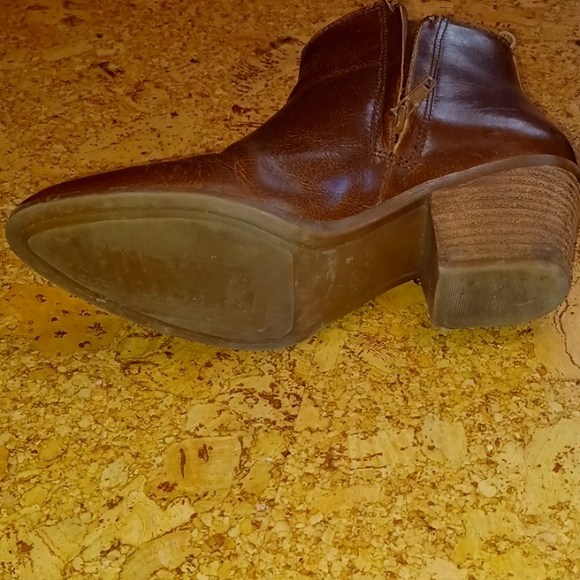 Frye Jacey Chelsea Ankle Boots Women's Size 7 - Picture 11 of 11